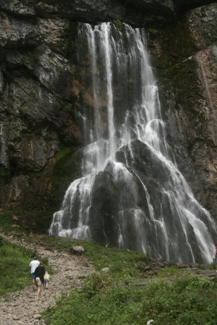 13-waterfall-geg-34
