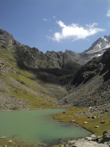 Kirgiz Lake trekking
