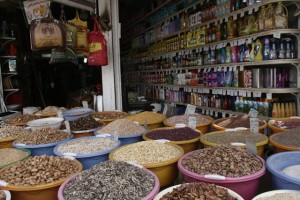 Bazar mindenhol színes és gazdag, Kermanshah 