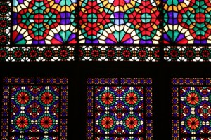 Irán, Yazd, festett üvegek
