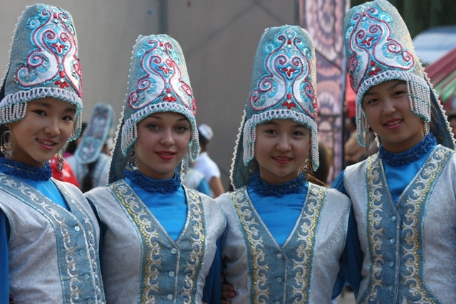 Kirgizek, Bishkek fesztivál