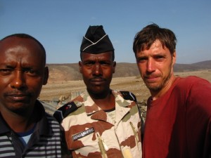 Djibouti, a hatalom őrei... akik próbálták megakadályozni, Djibouti, a hatalom őrei... akik próbálták megakadályozni, hogy bejussak