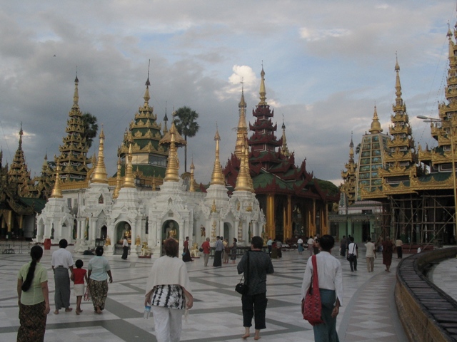 Burma,Yangoon , Shwedagon sztupa