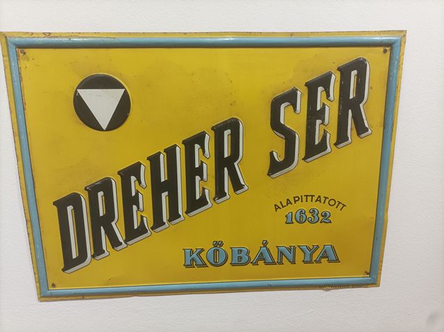 Vendéglátóipari múzeum cégérek
