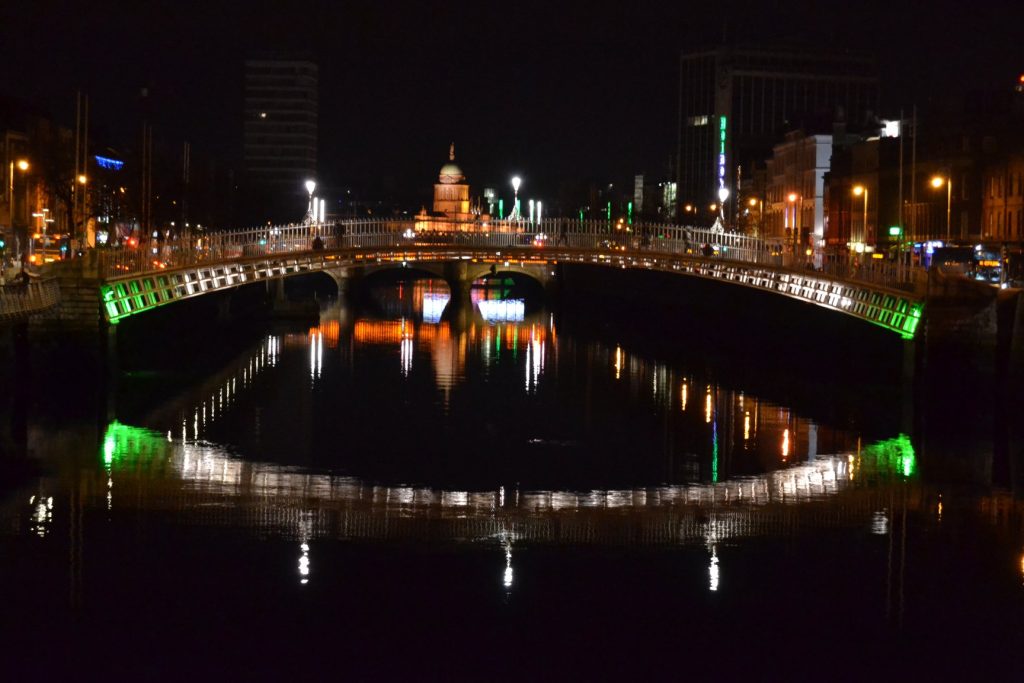 írország